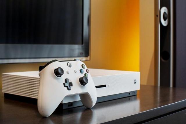 微軟發(fā)布Xbox One S：尺寸小的Xbox游戲機